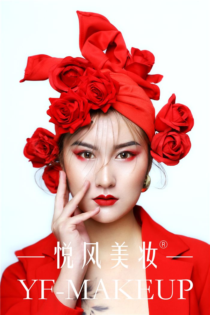 耀眼奪目的絕美紅妝